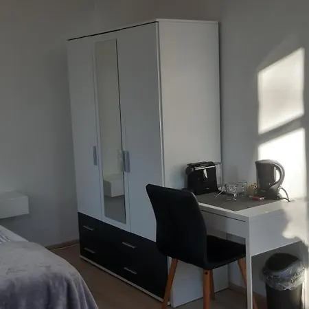 Zimmervermietung Russ