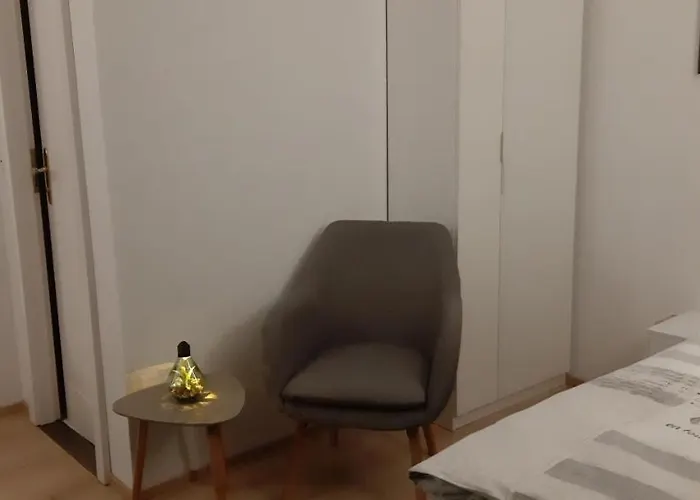 Zimmervermietung Russ Δωμάτια σε οικογενειακή κατοικία