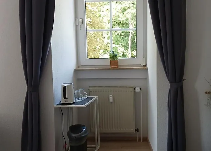 Zimmervermietung Russ Δωμάτια σε οικογενειακή κατοικία *